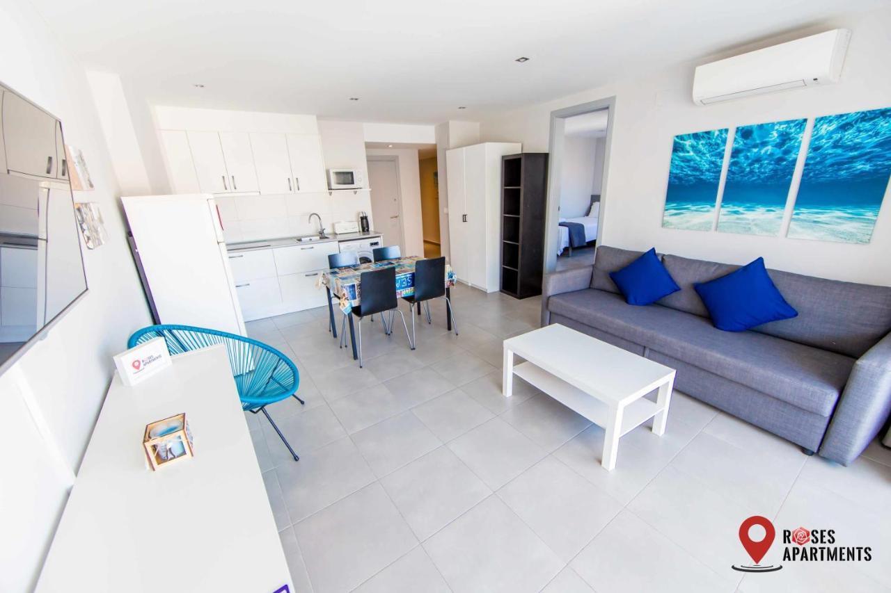 Roses Apartments Ocean 2 Habitaciones Vista Mar Lateral エクステリア 写真