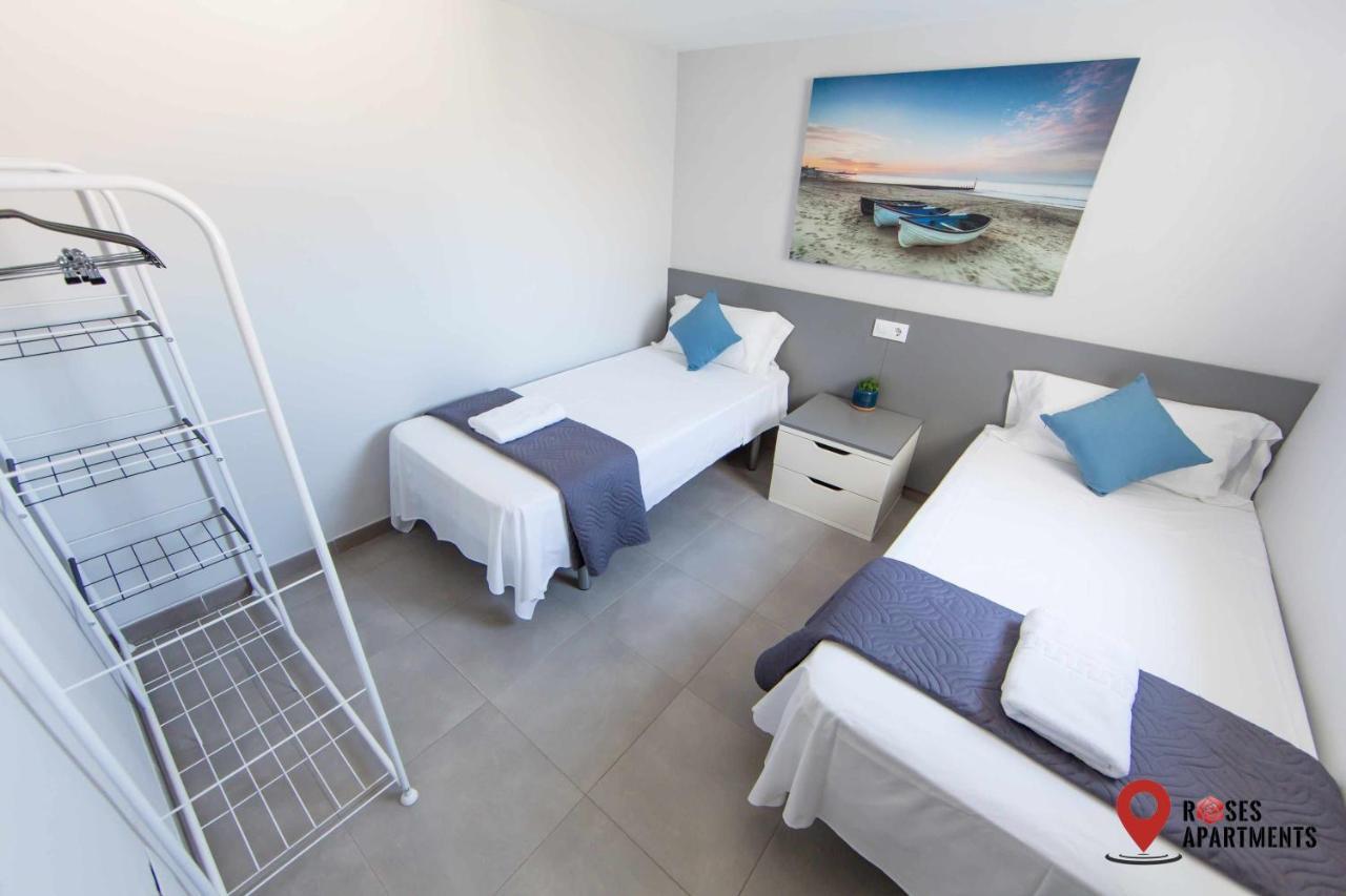 Roses Apartments Ocean 2 Habitaciones Vista Mar Lateral エクステリア 写真