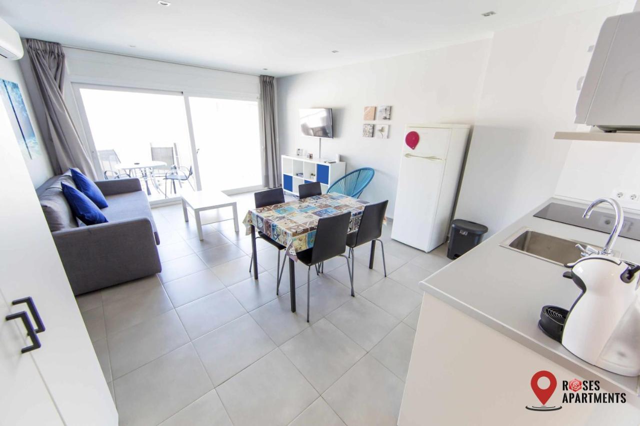 Roses Apartments Ocean 2 Habitaciones Vista Mar Lateral エクステリア 写真
